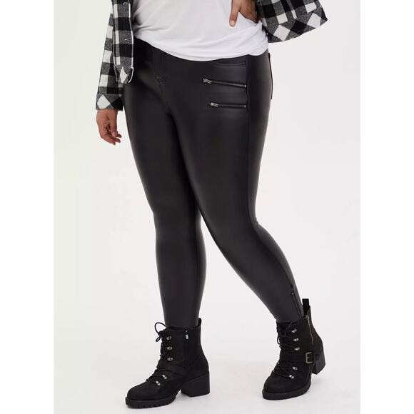 Torrid Plus Size Black Coated Ponte Multi Zip Faux Leather Pants Size 24 - Picture 1 of 5